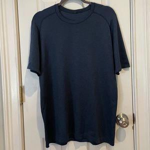 Men’s Navy Lululemon Metal Vent Tech Short Sleeve